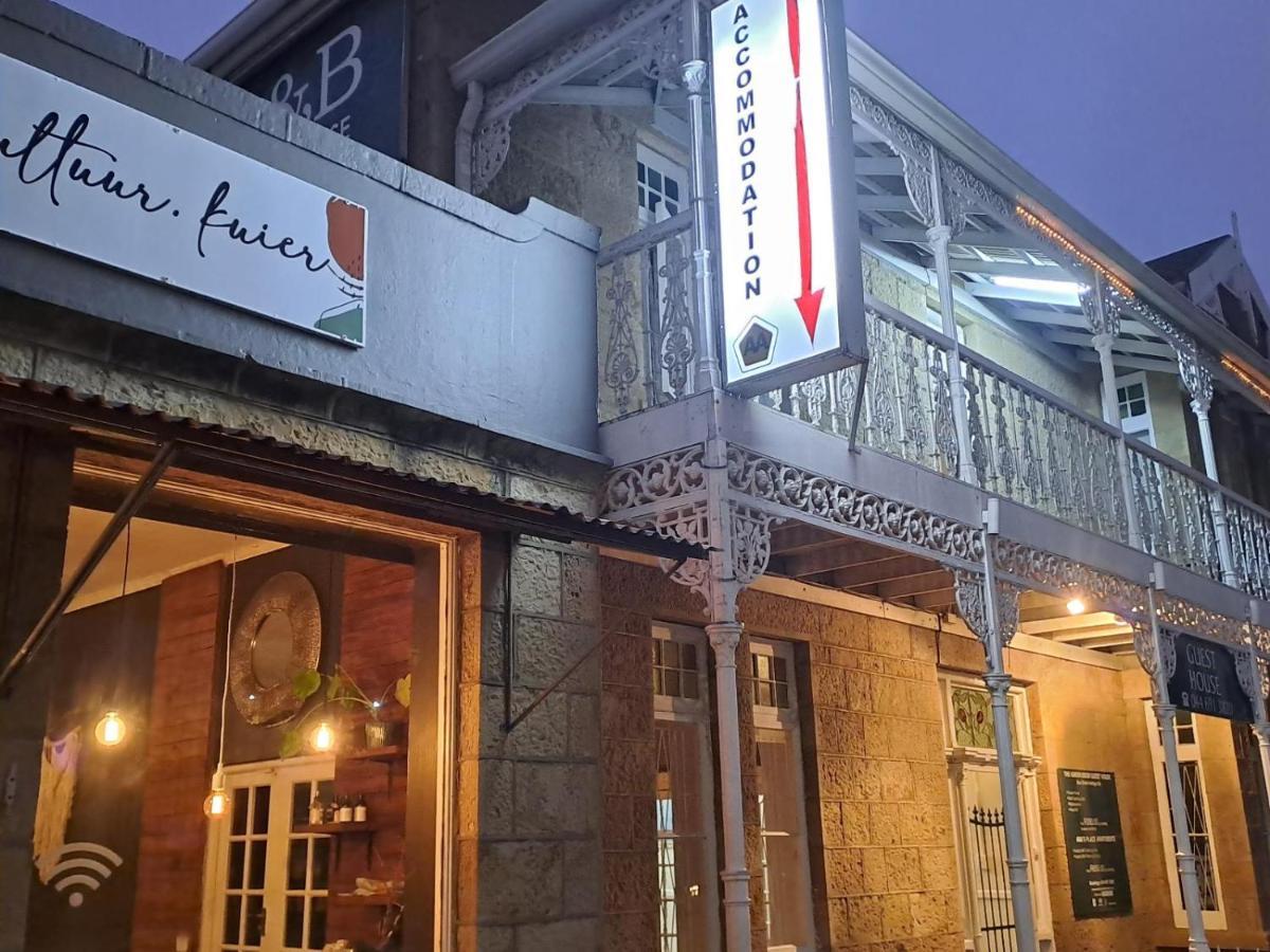 Green Door Guest House 모젤베이 외부 사진