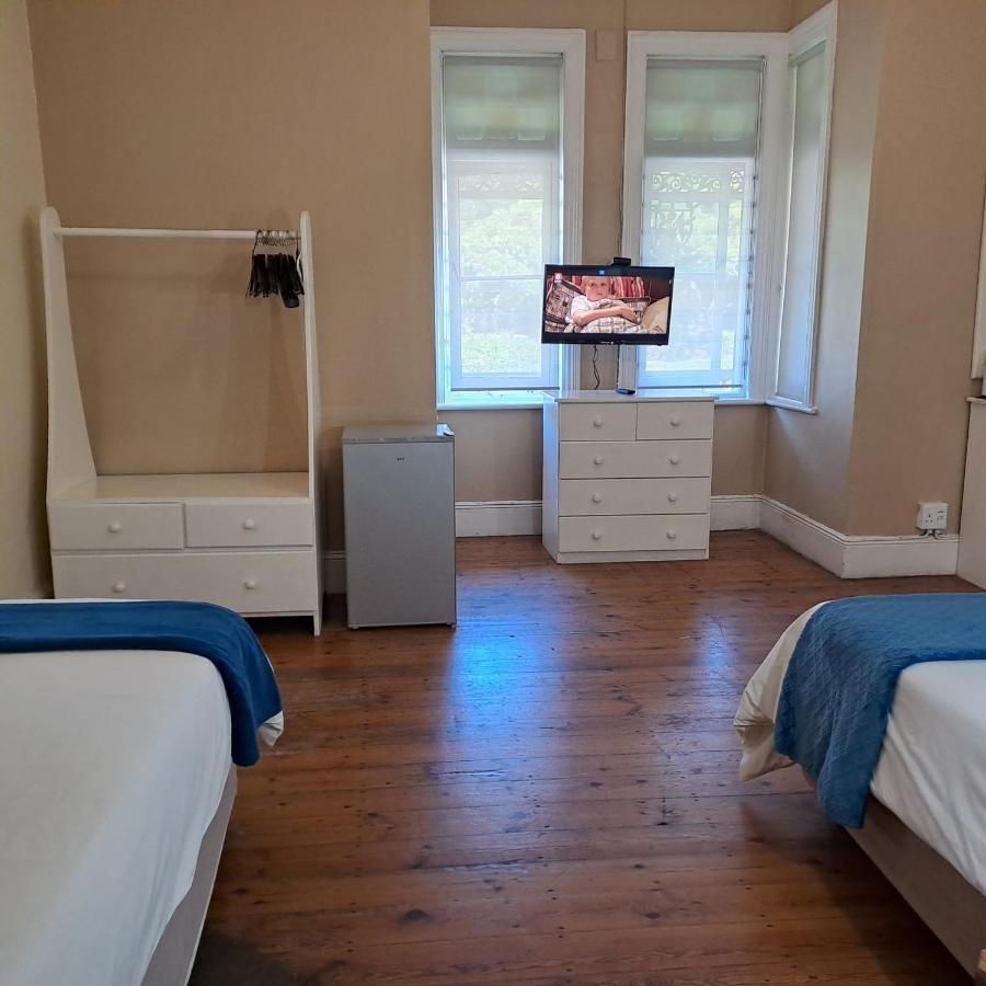 Green Door Guest House 모젤베이 외부 사진