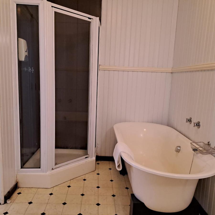 Green Door Guest House 모젤베이 외부 사진