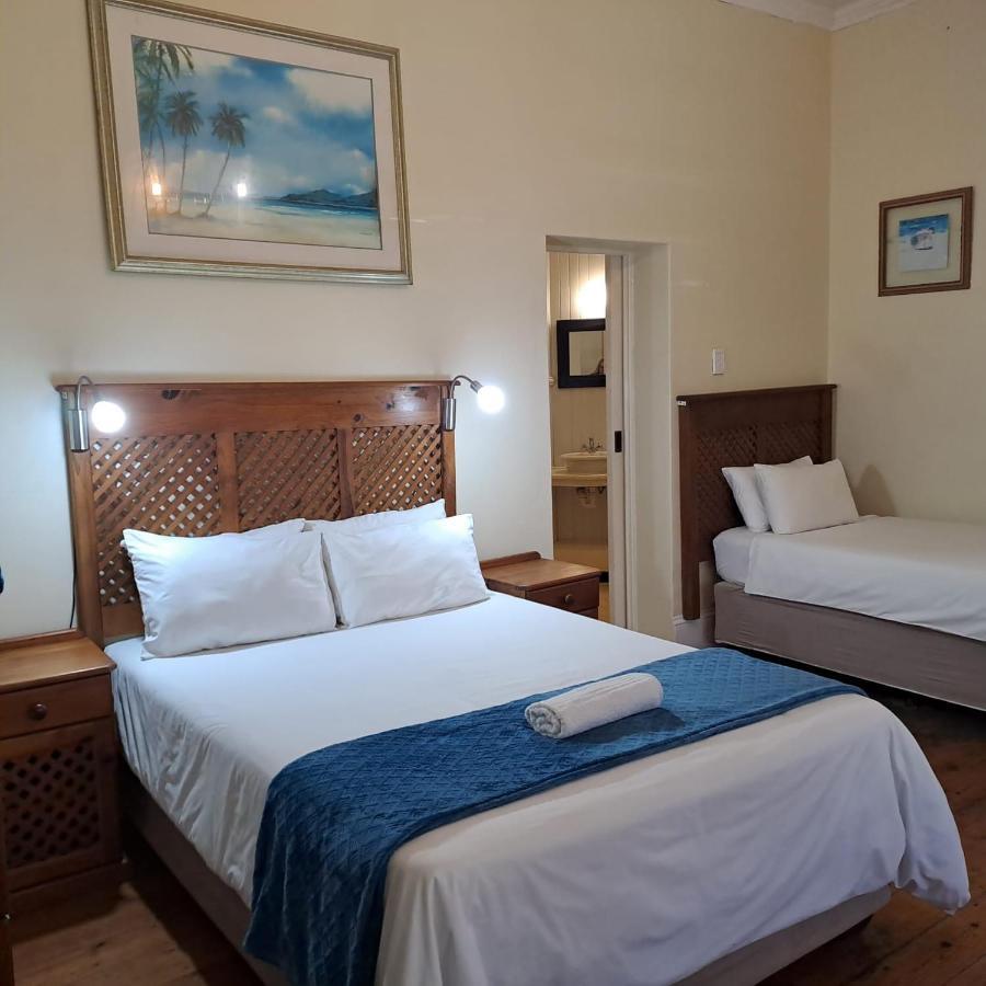 Green Door Guest House 모젤베이 외부 사진